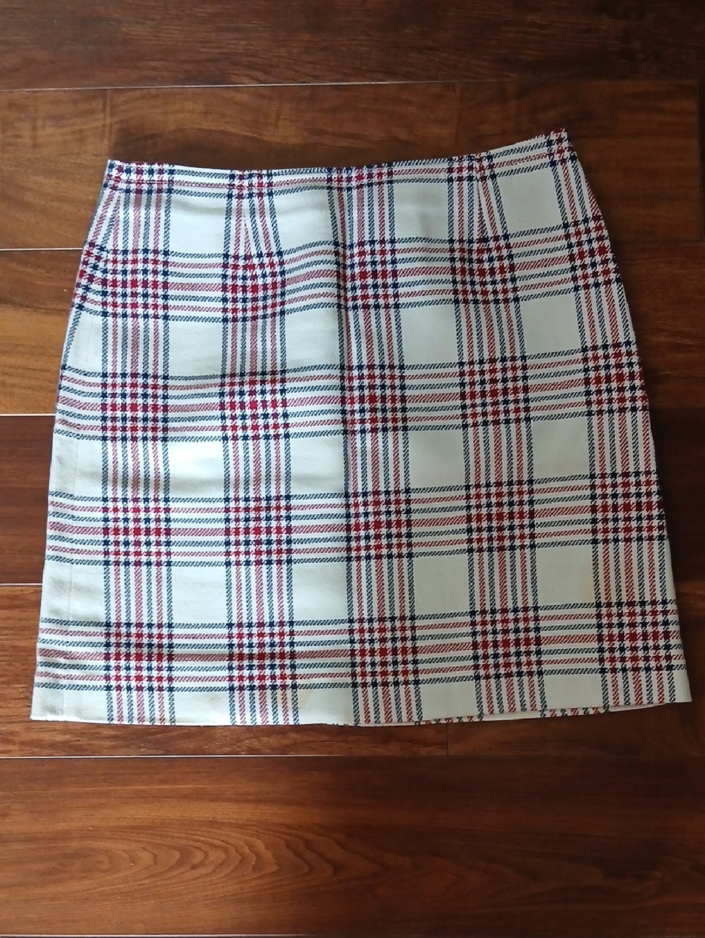 Brooks Brothers Cream Plaid Pencil Skirt with Red & Black Accents